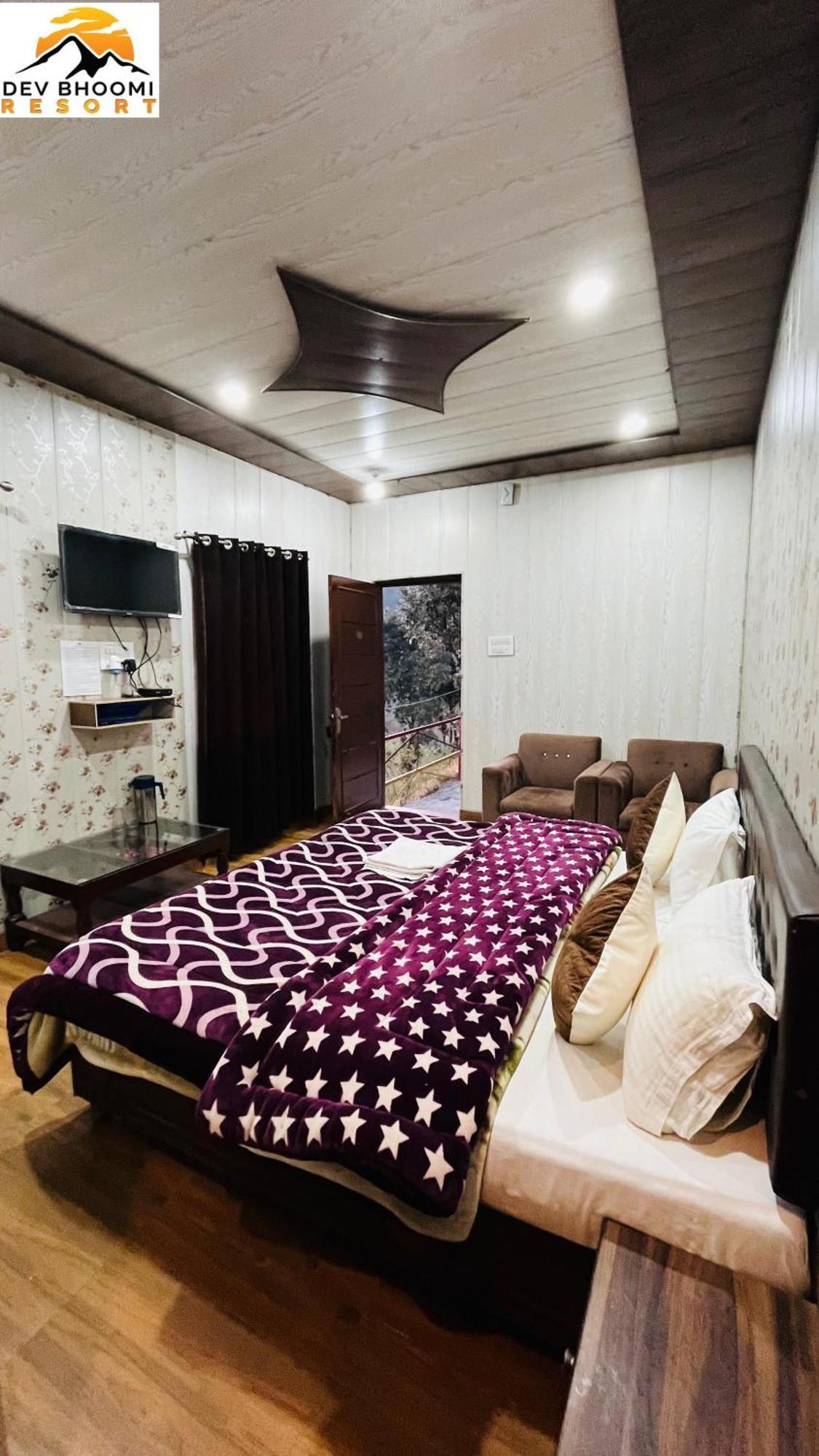 Dev Bhoomi Resort คานาตัล ภายนอก รูปภาพ